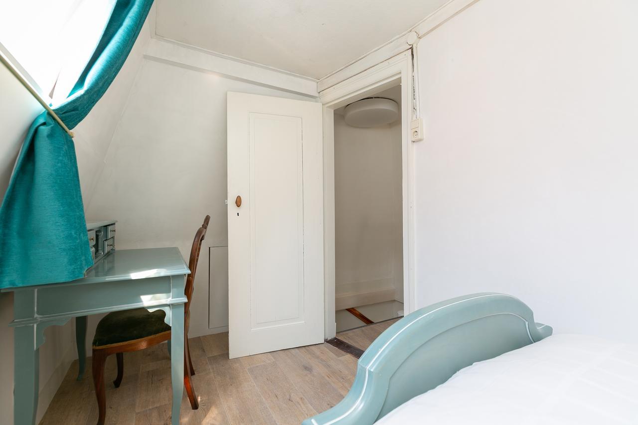 Apartment Fruit Of The - R.q.c. *