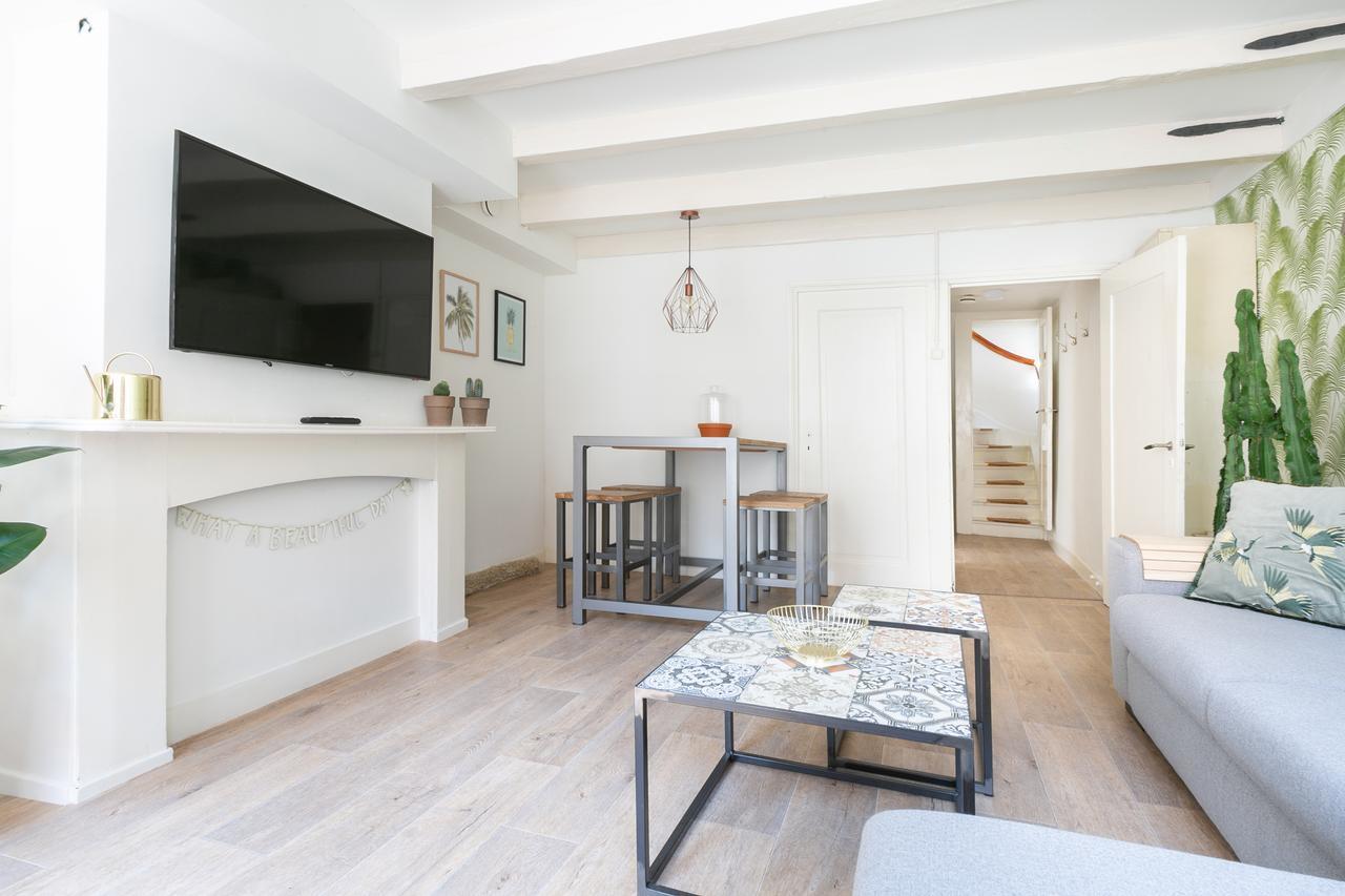 Apartment Fruit Of The - R.q.c.